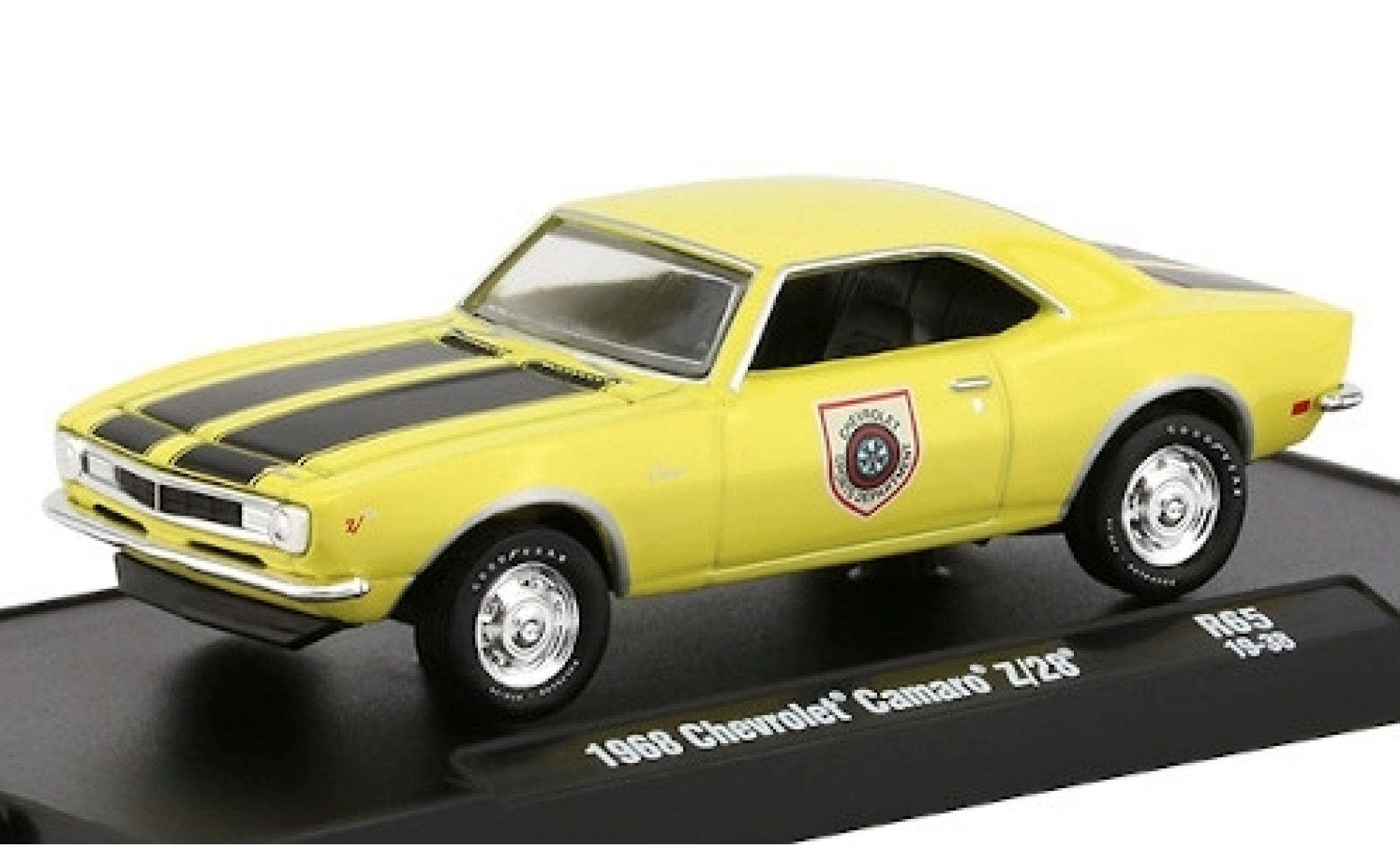 Chevrolet Camaro 1/64 M2 Machines Z/28 geel/matt-zwart Sports Department 1969 modelauto
