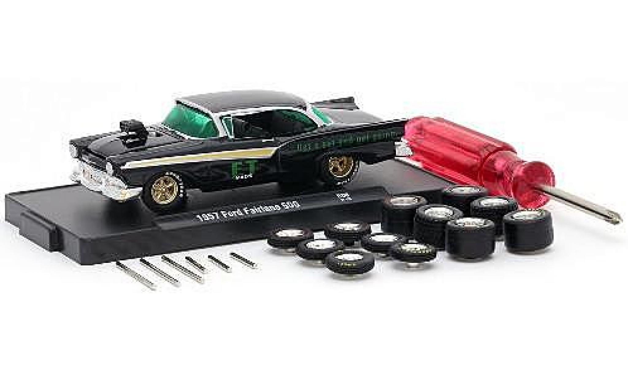 Ford Fairlane 1/64 M2 Machines 500 zwart ET Mags 1957 y compris les 12 Roues de remplacement 6 axas et 1 Schraubenzieher voiture-Wheels Release 06 modelauto