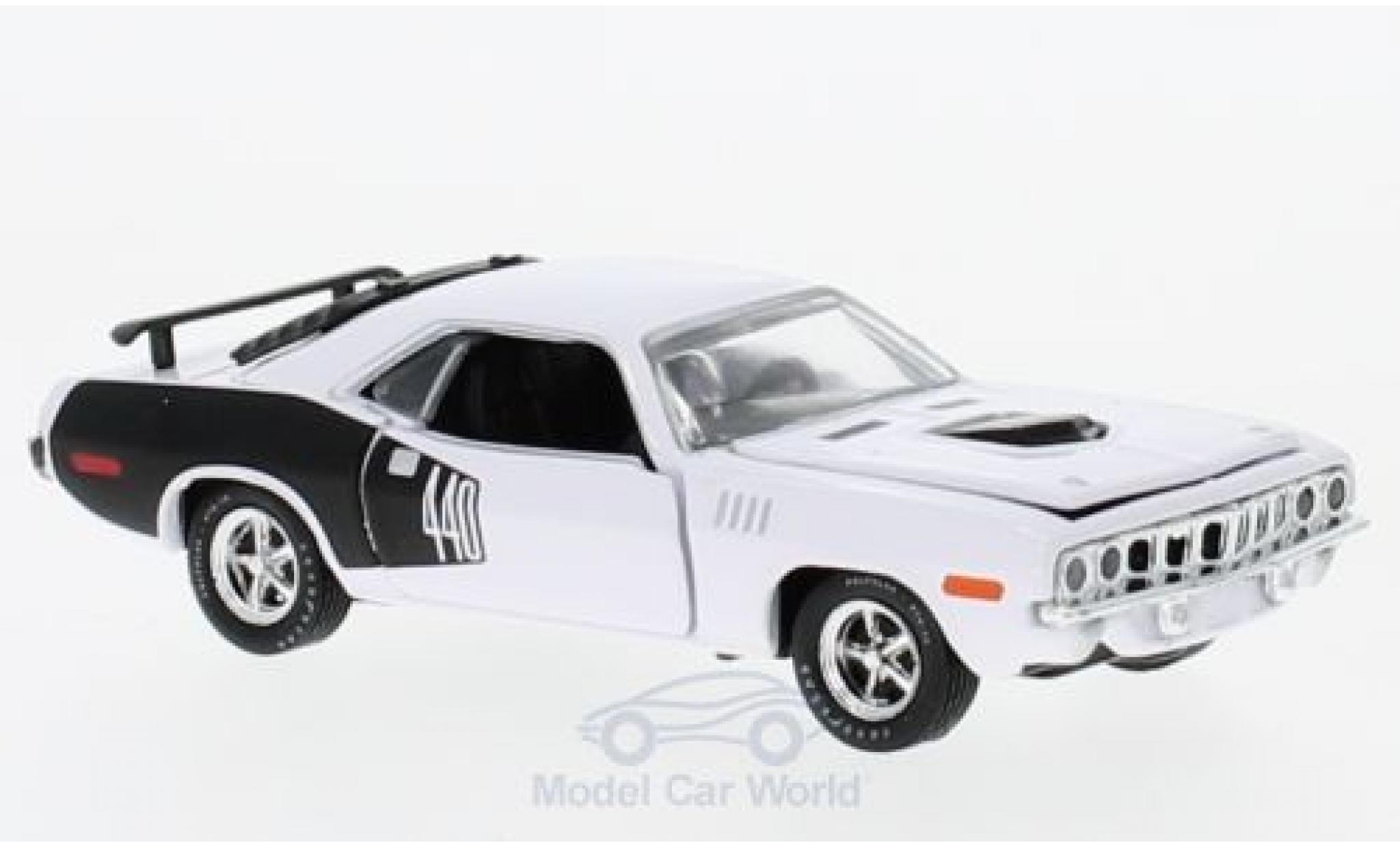 Plymouth Cuda 1971 1/64 M2 Machines 440 6-Pack wit 1971 modelauto