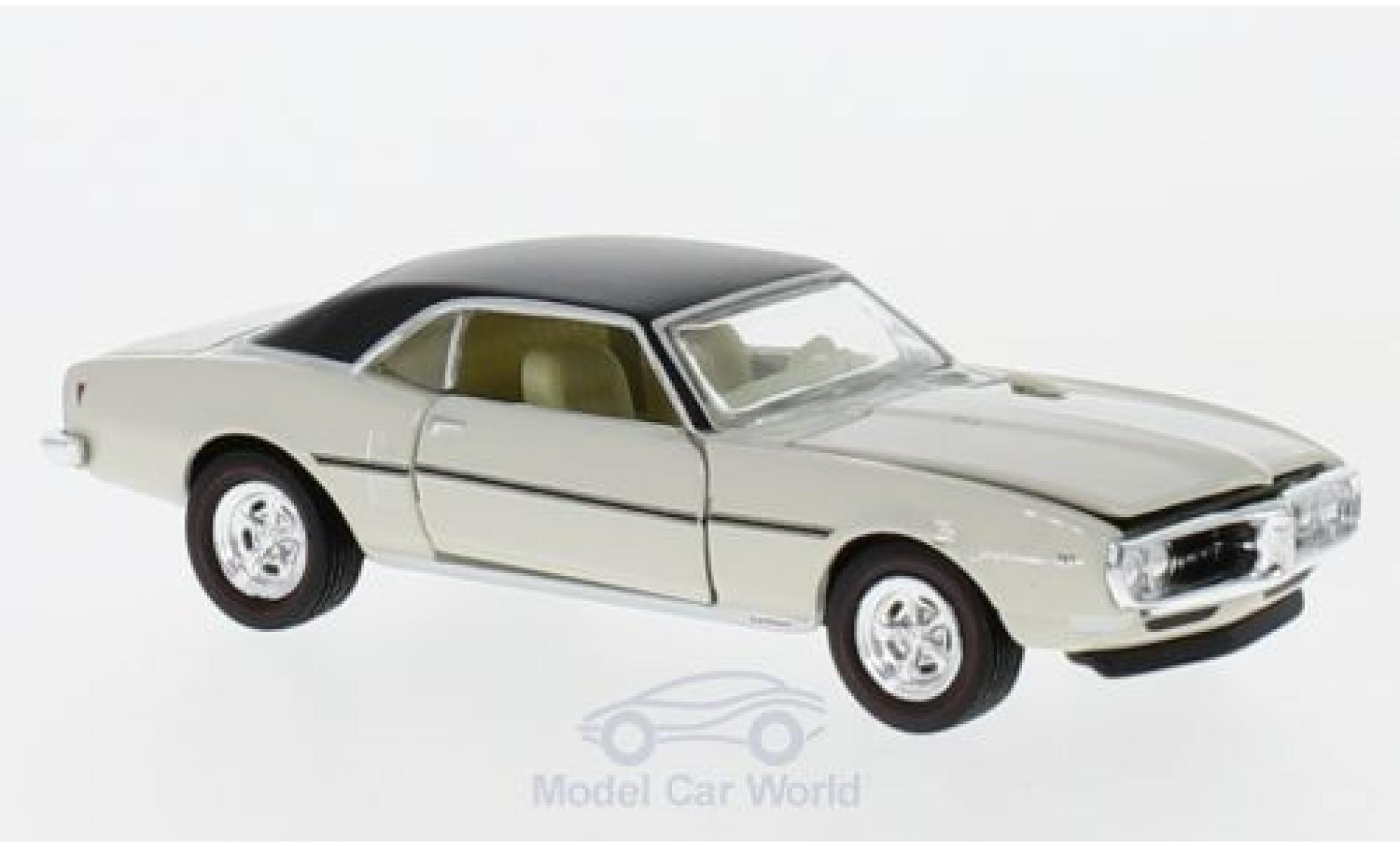 Pontiac Firebird 1/64 M2 Machines Sprint beige/zwart 1968 modelauto