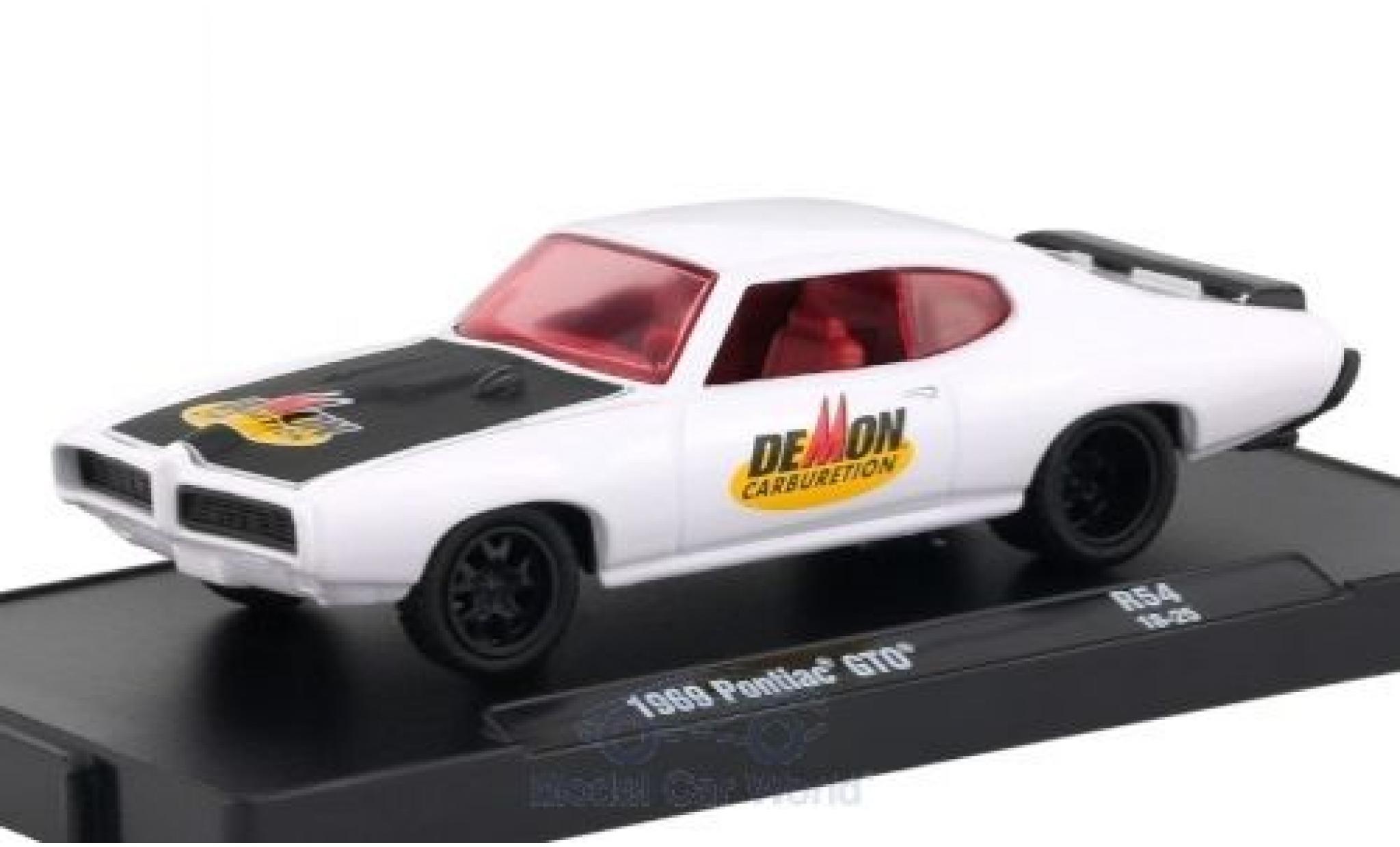 Pontiac GTO 1/64 M2 Machines wit/zwart 1969 modelauto