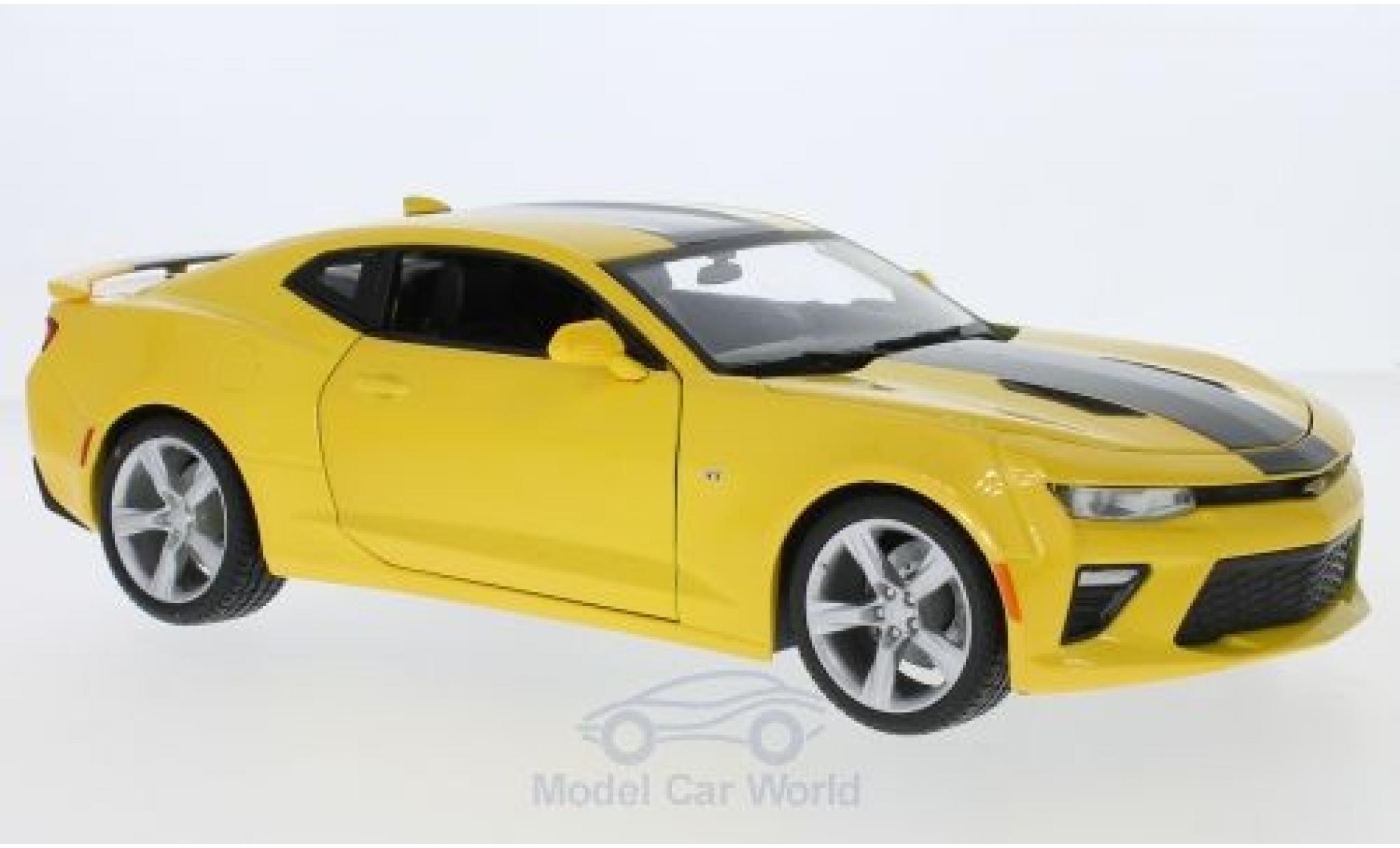Chevrolet Camaro SS 1/18 Maisto SS metallic geel/zwart 2016 modelauto
