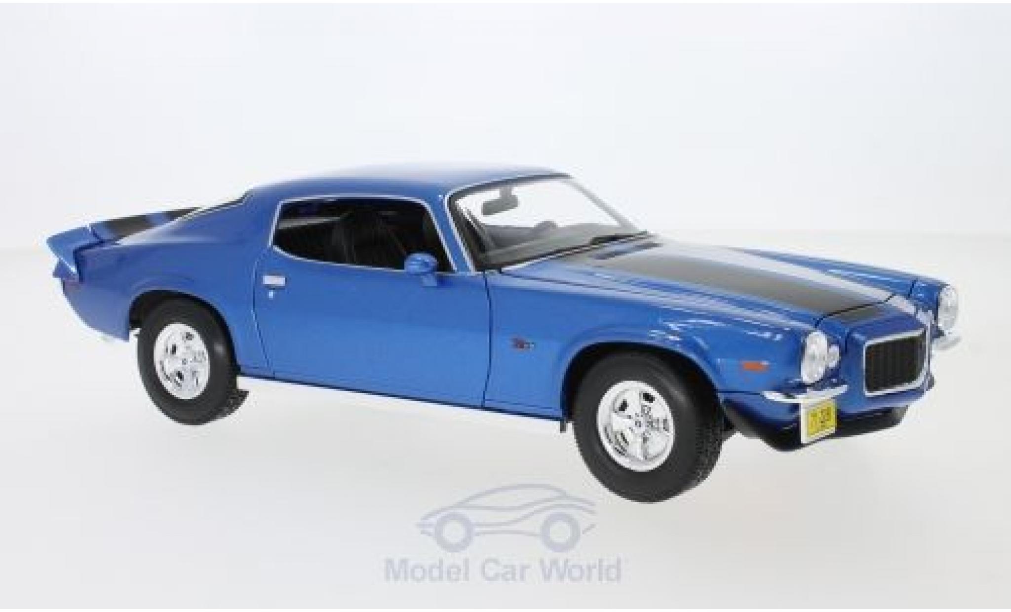 Chevrolet Camaro 1/18 Maisto Z28 metallic blauw/zwart 1971 modelauto