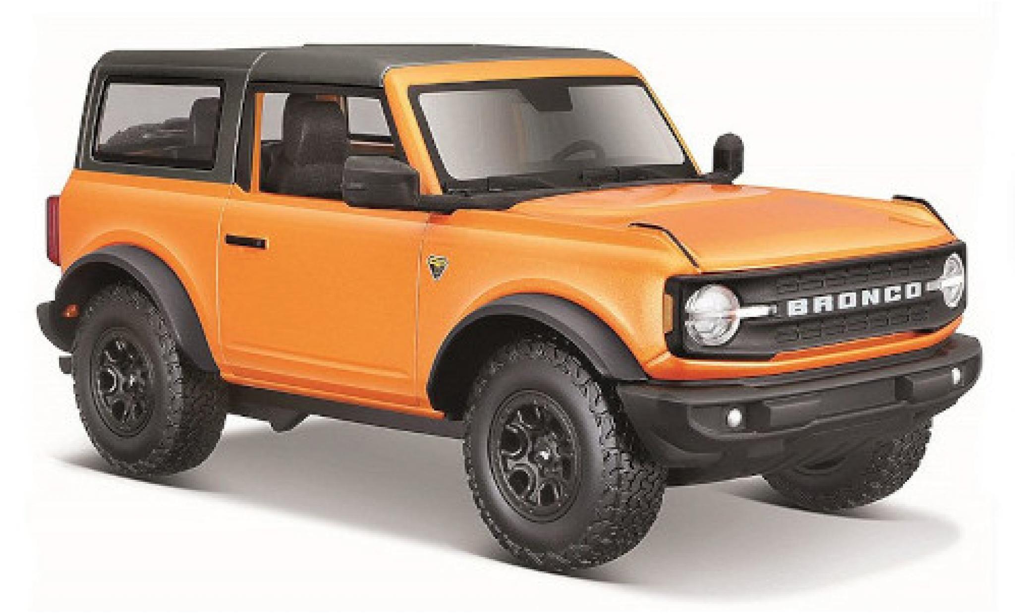 Ford Bronco 1/24 Maisto Badlands oranje/matt-zwart 2021 modelauto