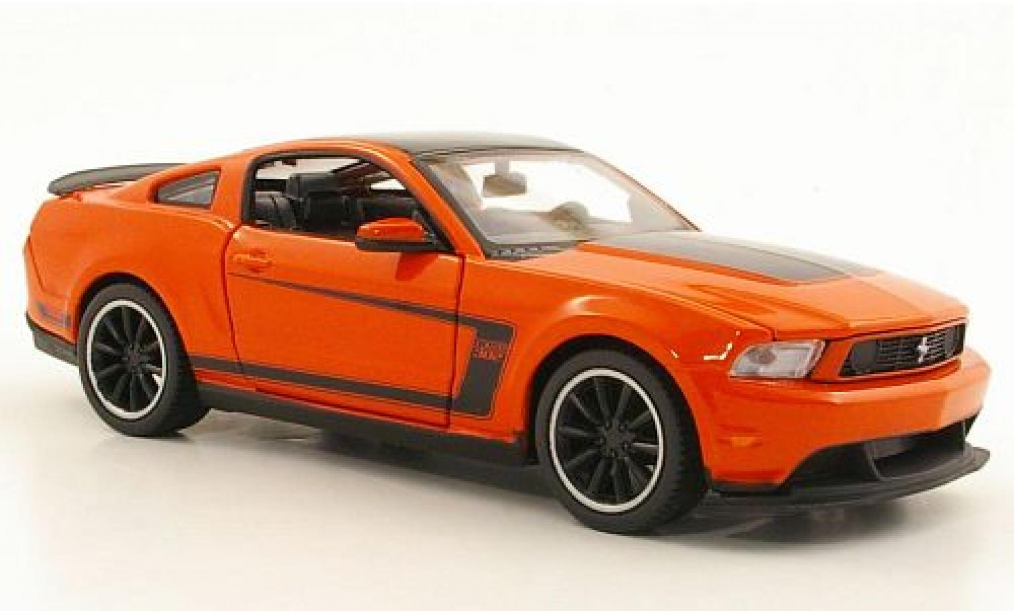 Ford Mustang 1/24 Maisto Boss 302 oranje modelauto