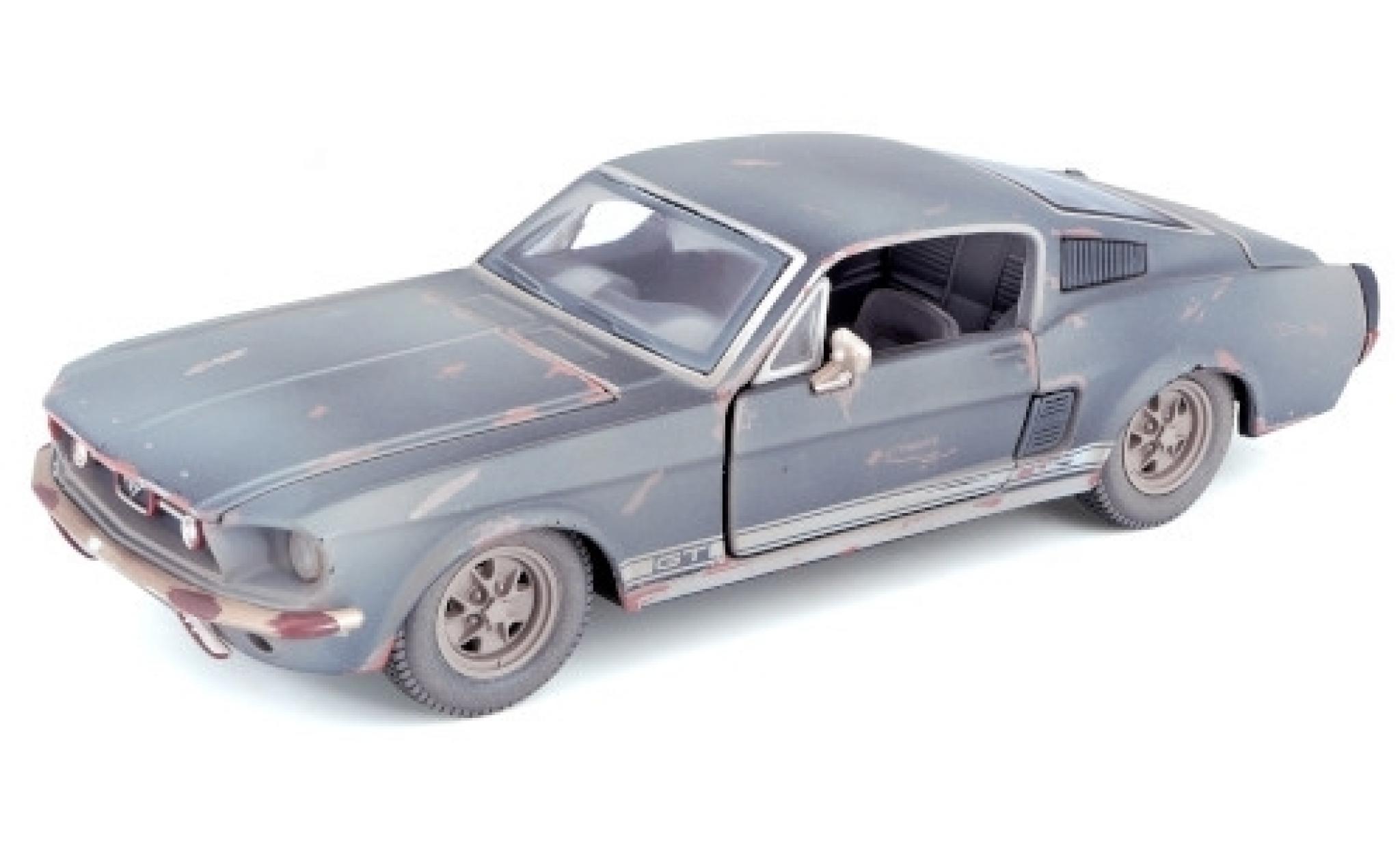 Ford Mustang 1/24 Maisto GT Fastback zwart 1967 trouvaille de grange avec traces de vieilissement modelauto