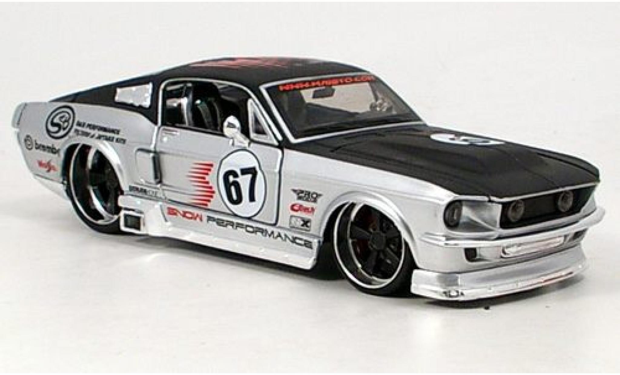 Ford Mustang 1/24 Maisto GT grijs/zwart 1967 sans Vitrine modelauto