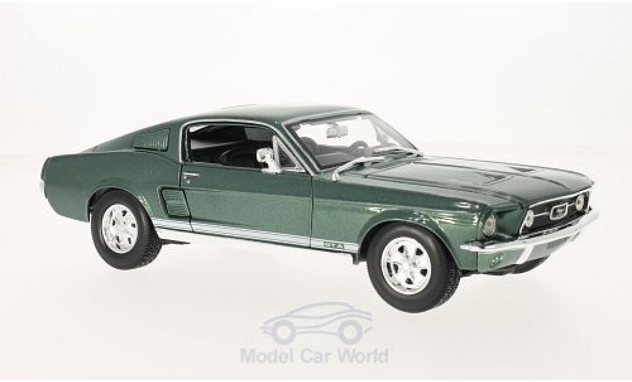 Ford Mustang GT 1/18 Maisto GTA Fastback metallic groen 1967 modelauto