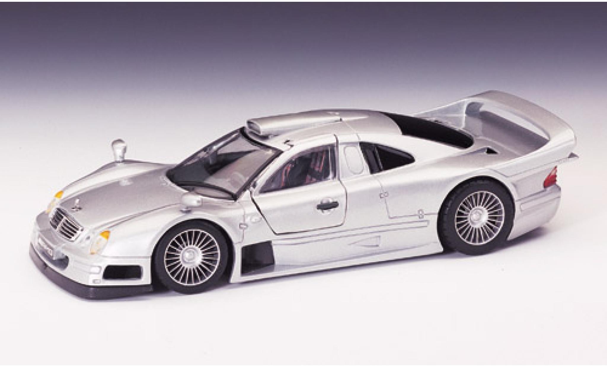 Mercedes CLK 1/24 Maisto -GTR grijs l'&eacute;ce 1:26 Street Version modelauto