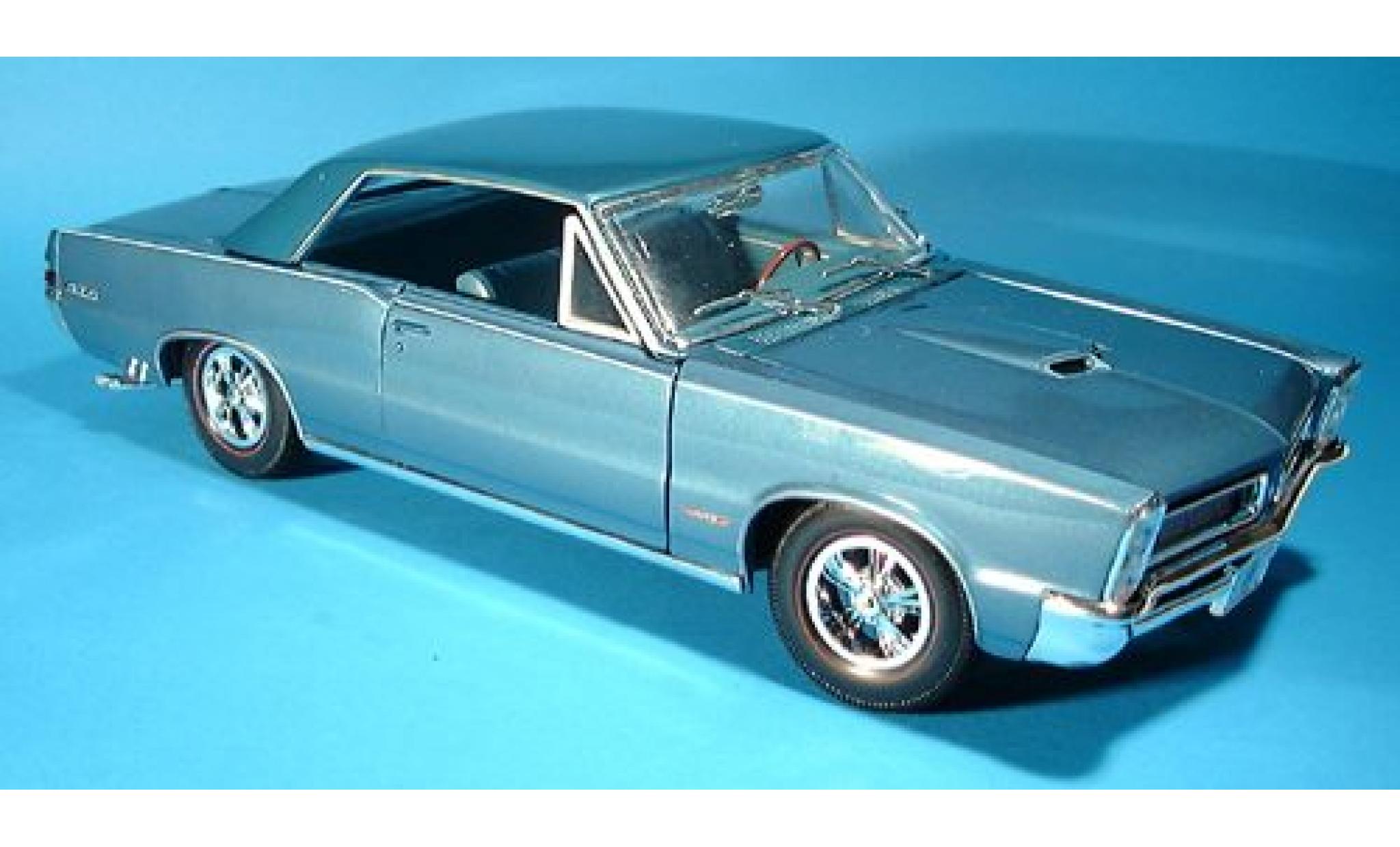 Pontiac GTO 1/18 Maisto Hurst metallic blauw 1965 sans Vitrine modelauto