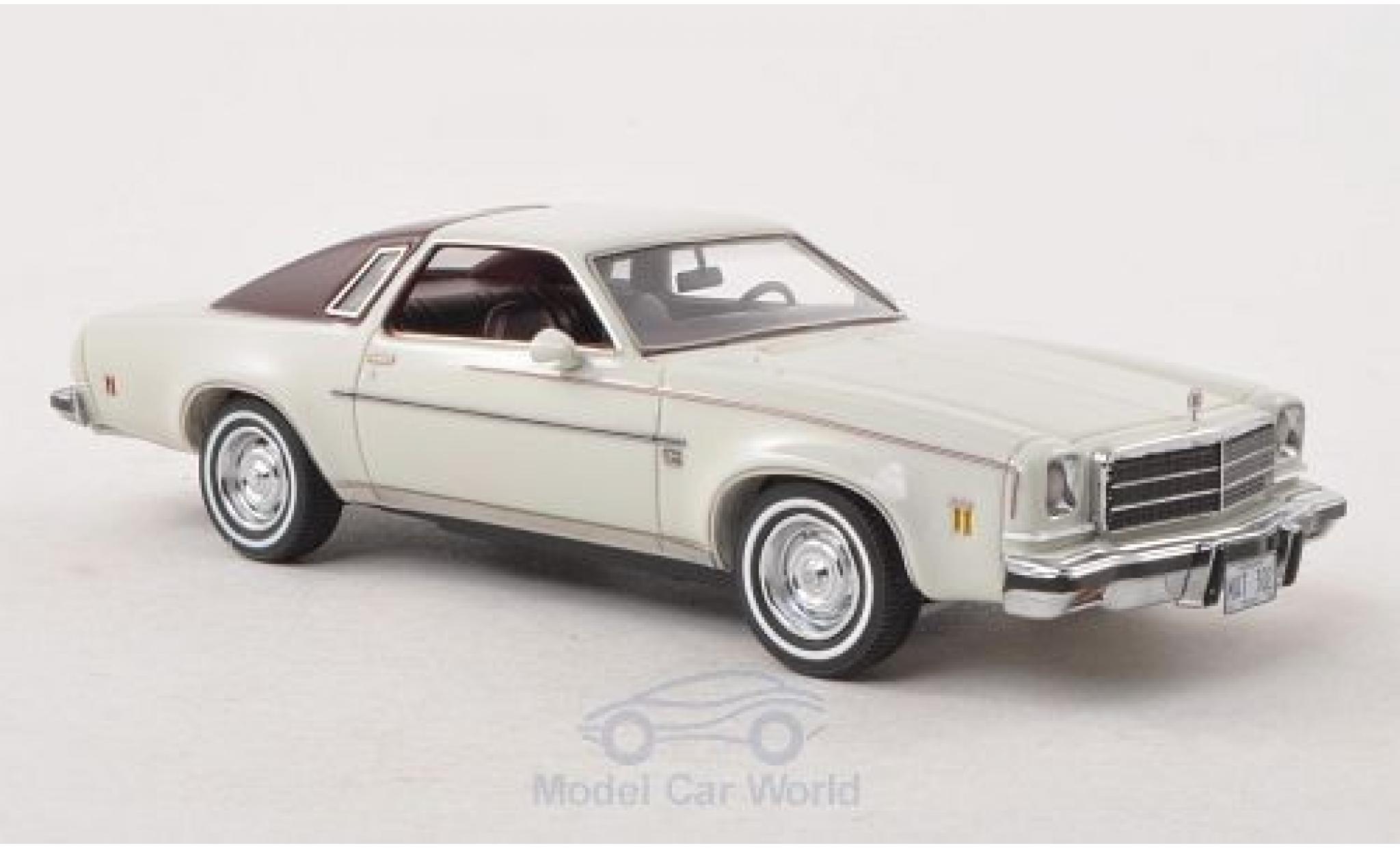 Chevrolet Chevelle 1/43 Matrix Malibu Hardtop wit/dkl.-rood ohne Vitrine modelauto