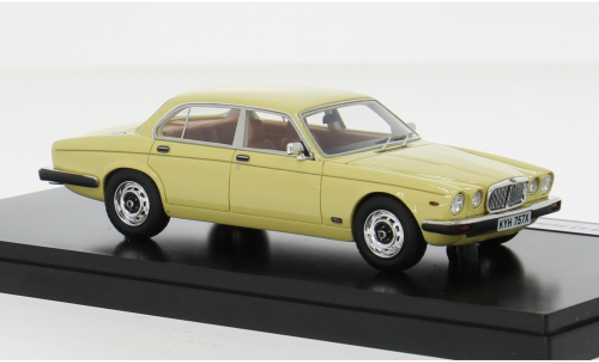 Jaguar XJ 1/43 Matrix 6 Series III 4.2 beige 1979 1:43 modelauto