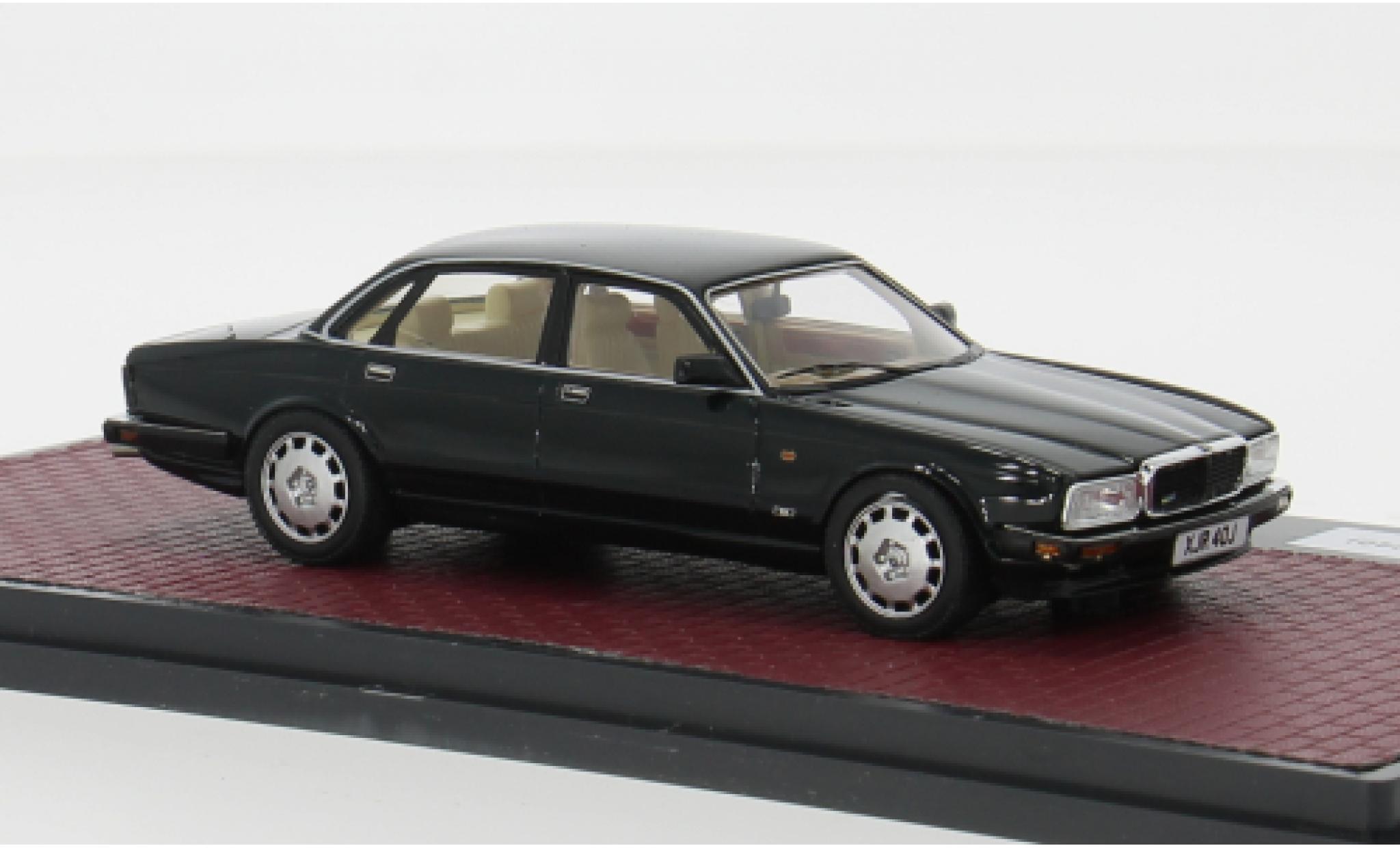 Jaguar XJ 1/43 Matrix R (40) groen 1991 1:43 modelauto