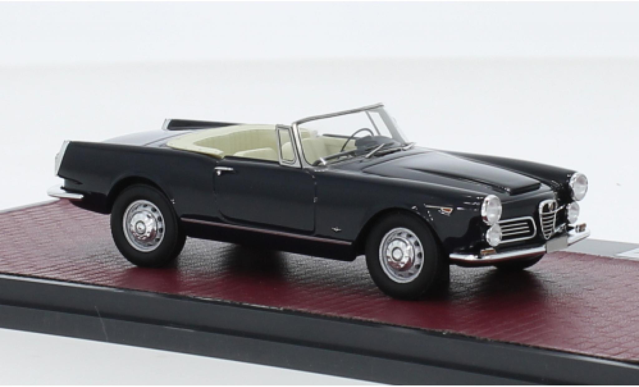 Alfa Romeo 2600 1/43 Matrix Spider blauw fonc&eacute; 1962 modelauto