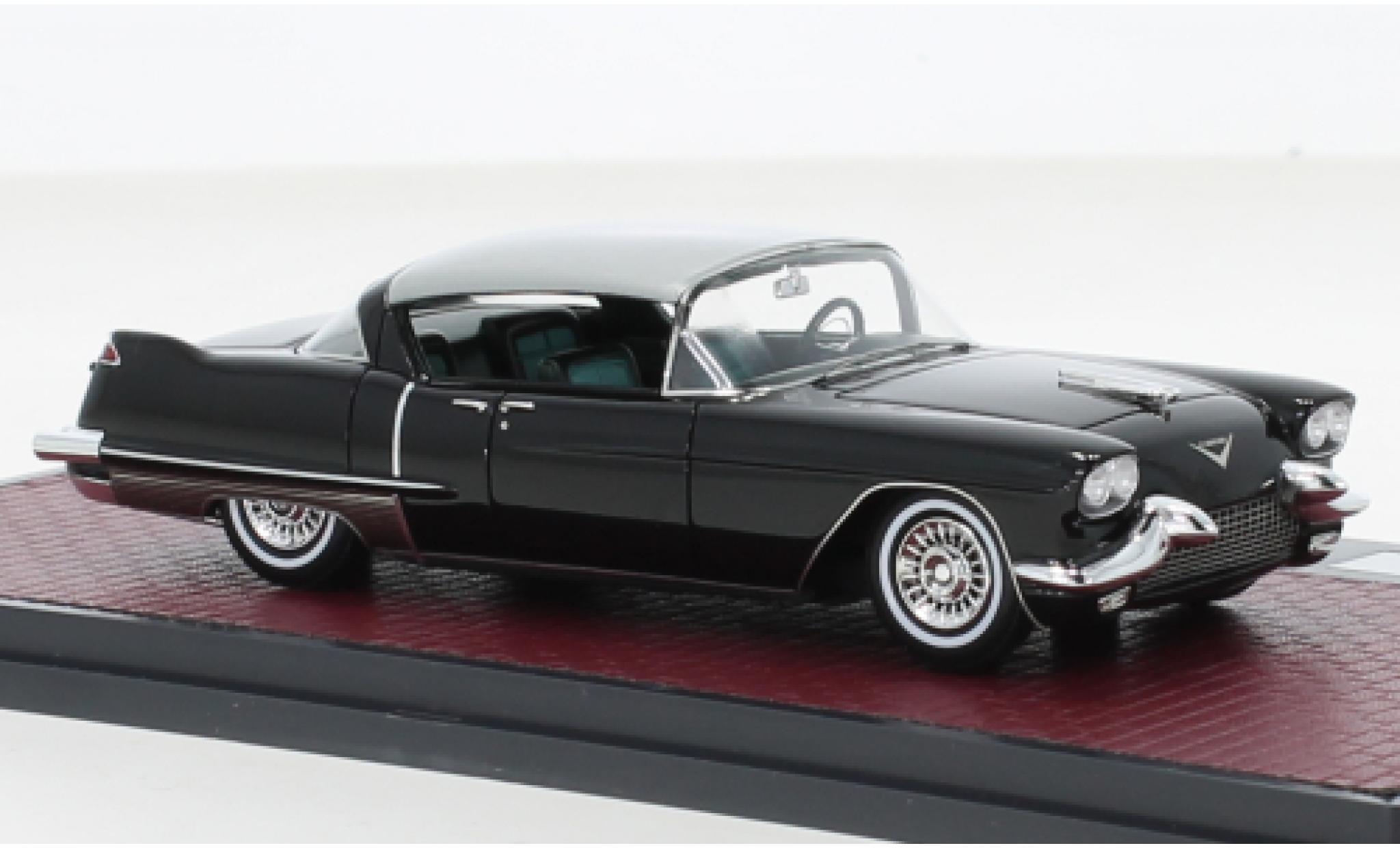 Cadillac Eldorado 1/43 Matrix Brougham Dream Car XP38 zwart/grijs 1955 modelauto