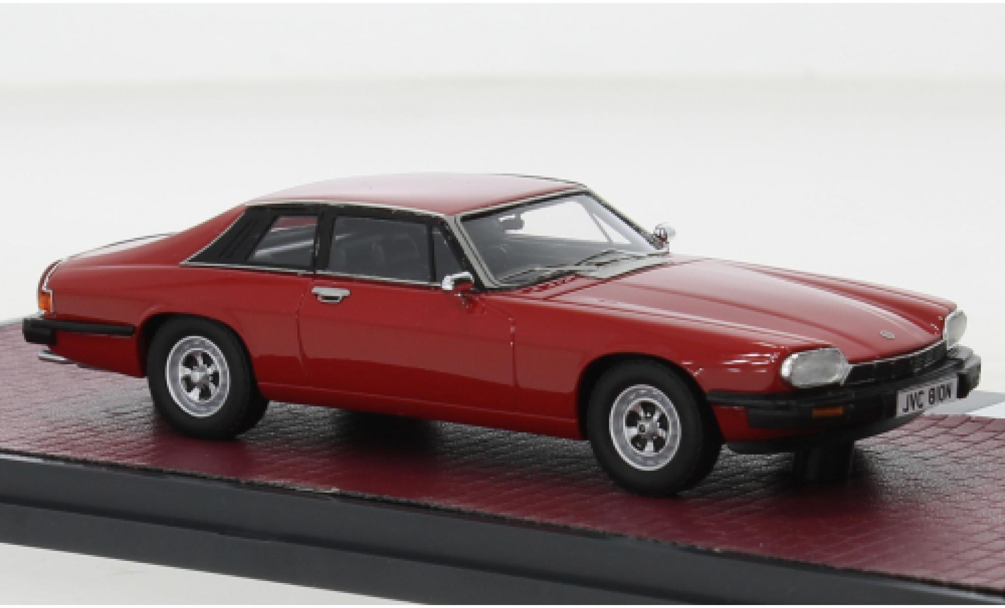 Jaguar XJ 1/43 Matrix -S rood RHD 1969 modelauto