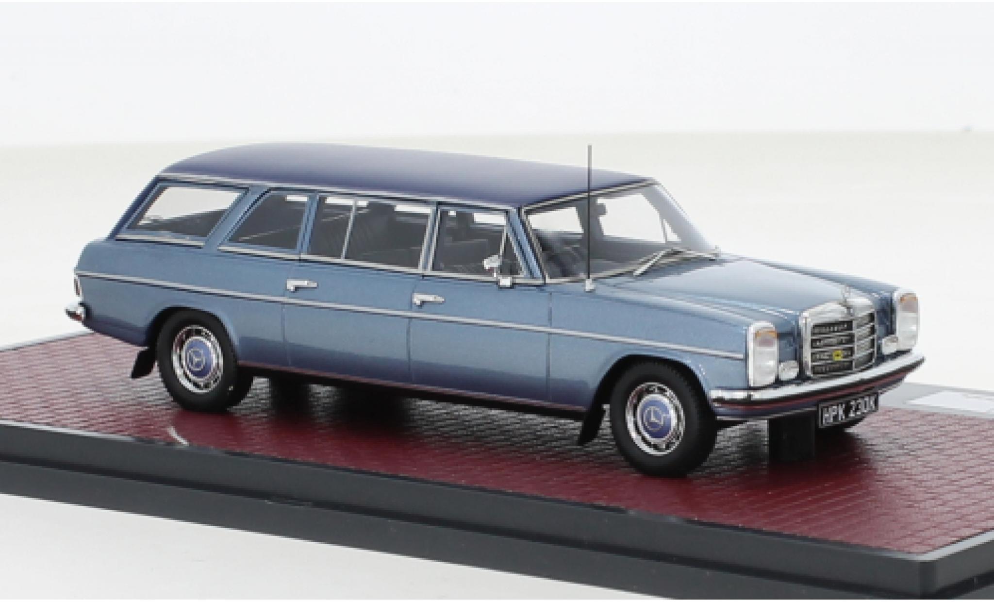 Mercedes 230 1/43 Matrix /8 (V114) LWB Crayford Estate metallic blauw/blauw 1971 modelauto