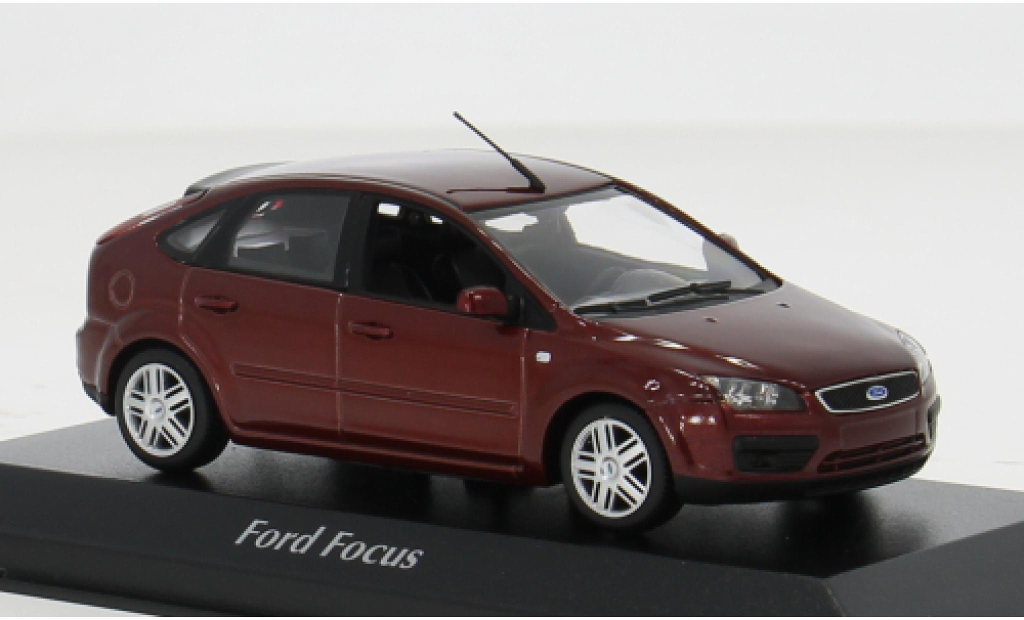 Ford Focus 1/43 Maxichamps MK II metallic rood 2004 1:43 modelauto