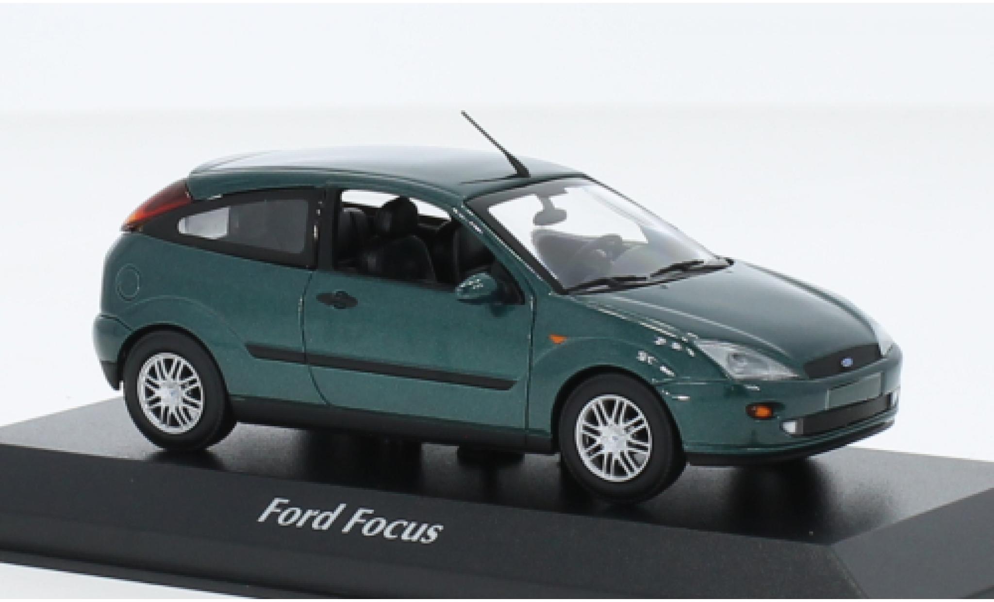 Ford Focus 1/43 Maxichamps MK I metallic groen 1998 modelauto