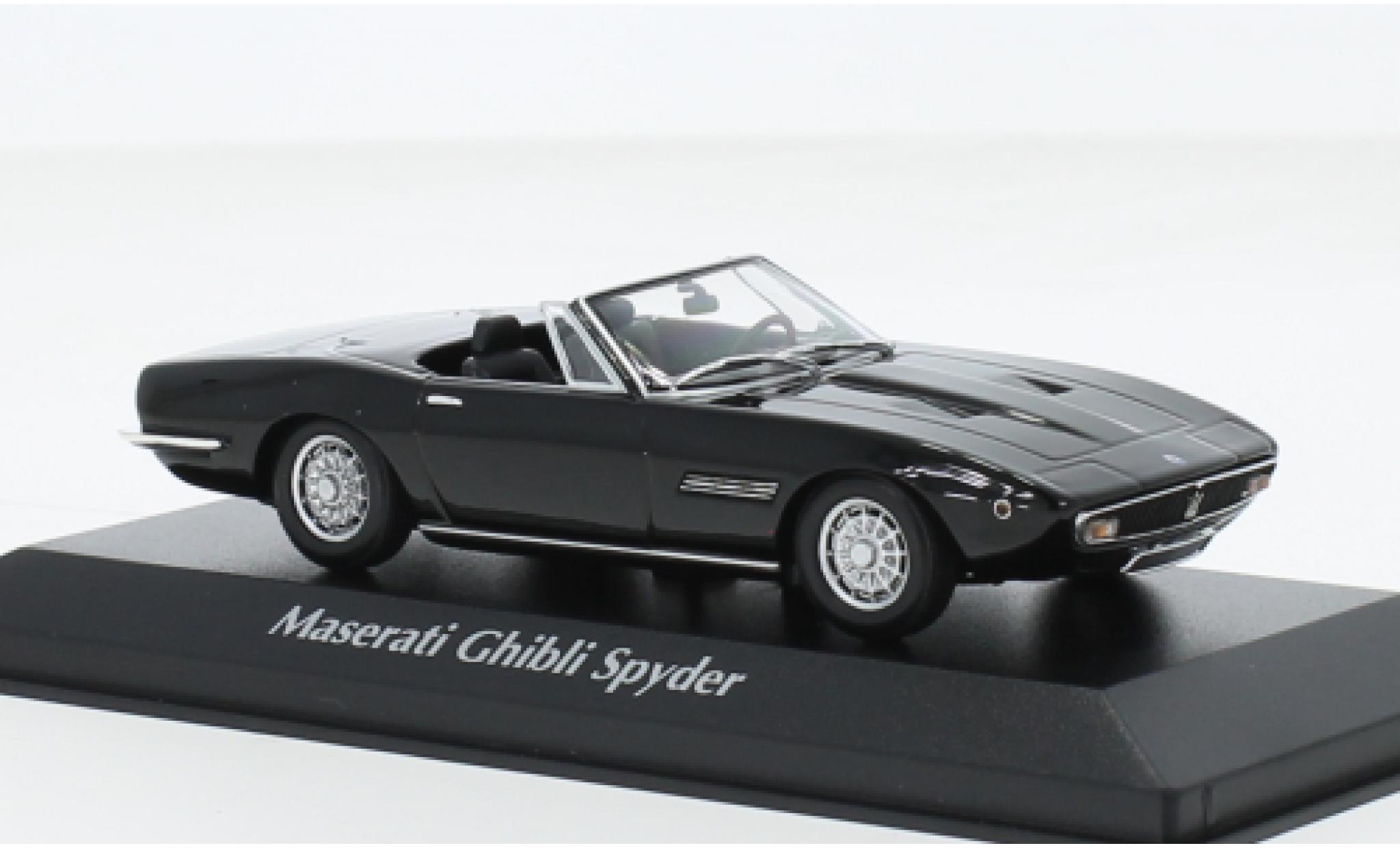 Maserati Ghibli 1/43 Maxichamps Spyder zwart 1969 modelauto