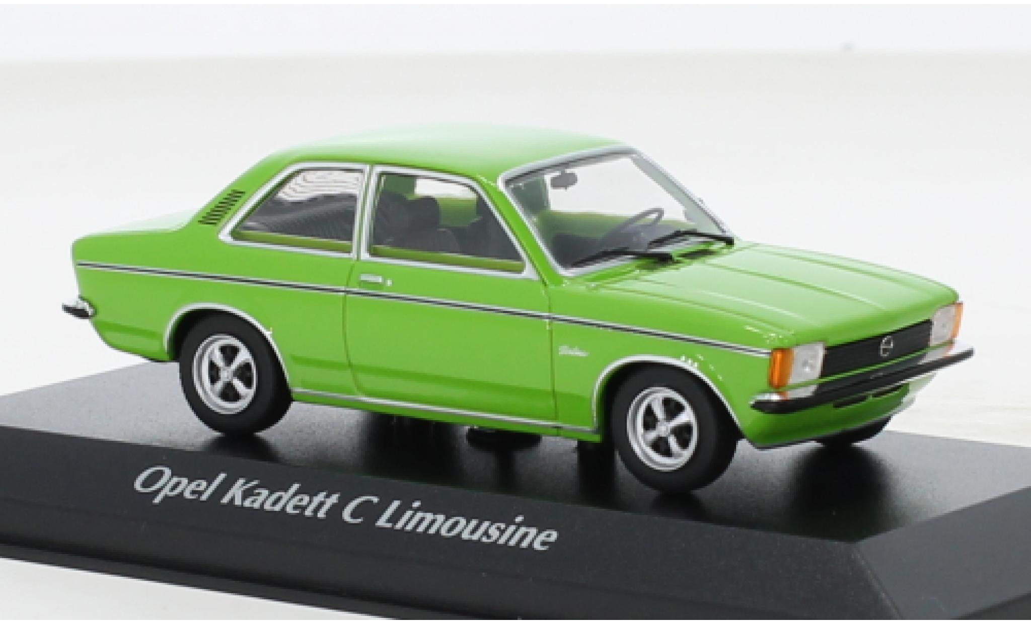 Opel Kadett 1/43 Maxichamps C Sedan groen 1978 modelauto