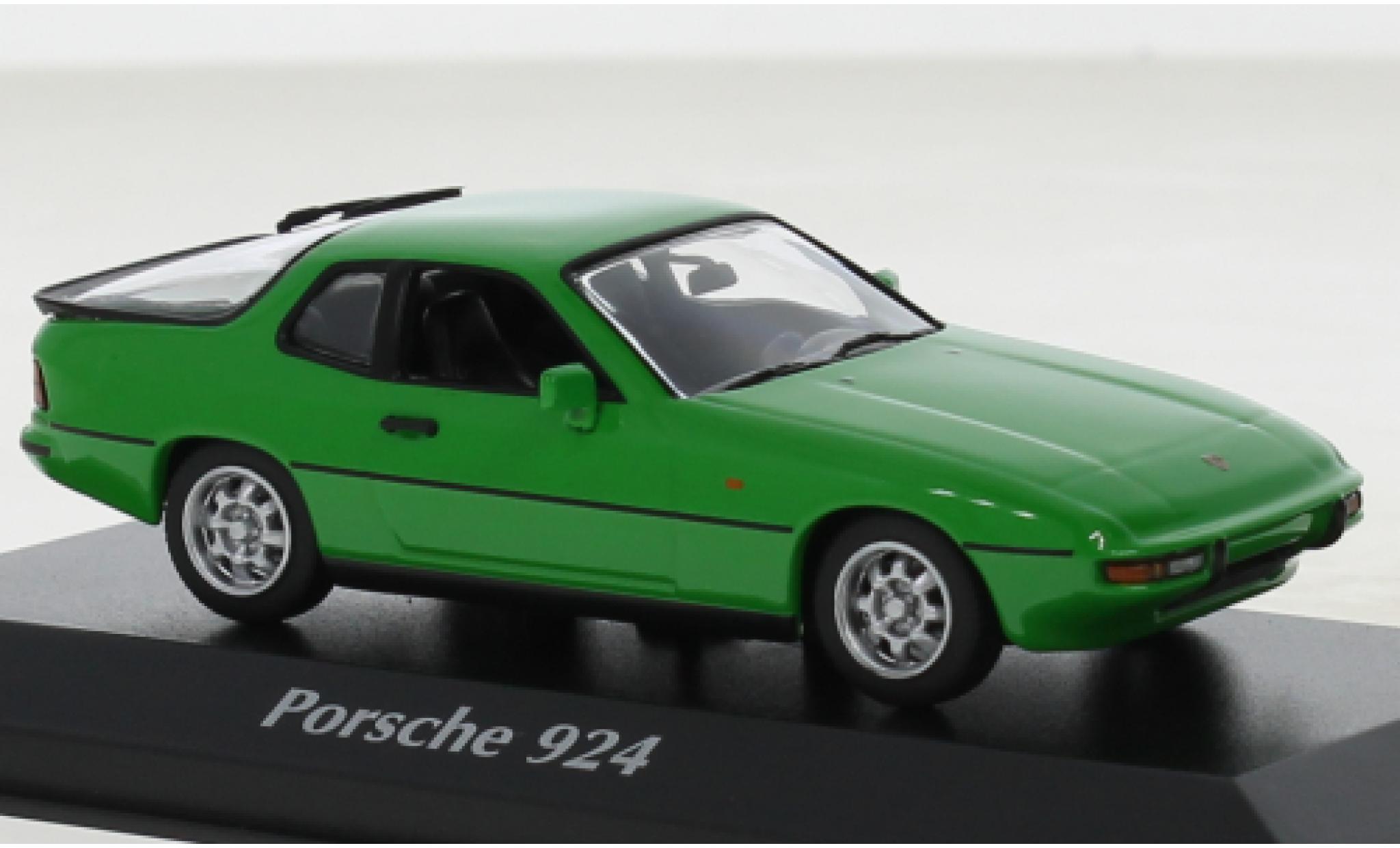 Porsche 924 1/43 Maxichamps groen 1984 modelauto