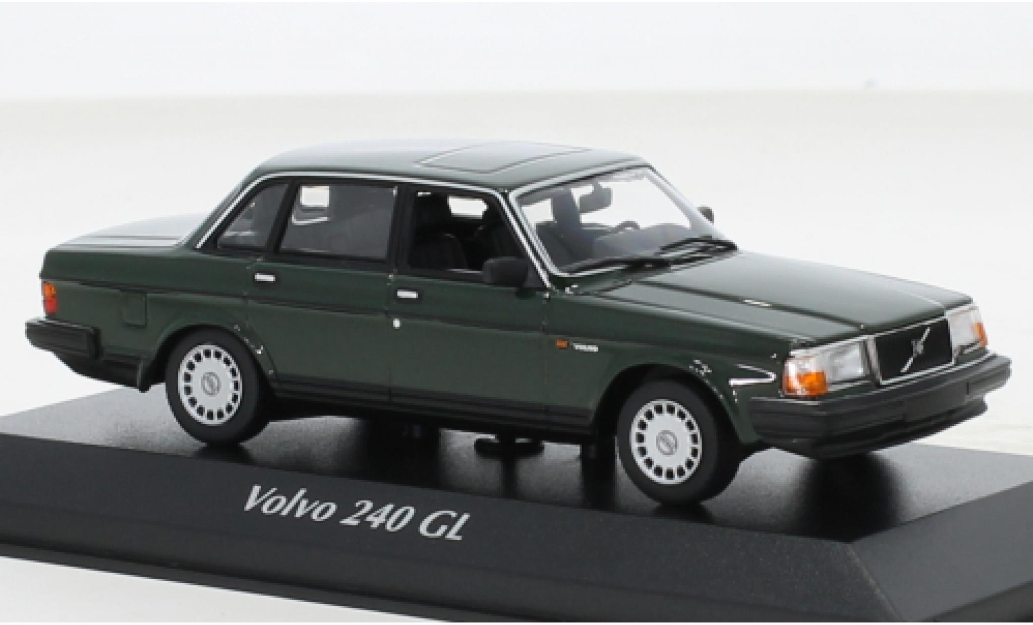 Volvo 240 1/43 Maxichamps GL groen 1986 modelauto