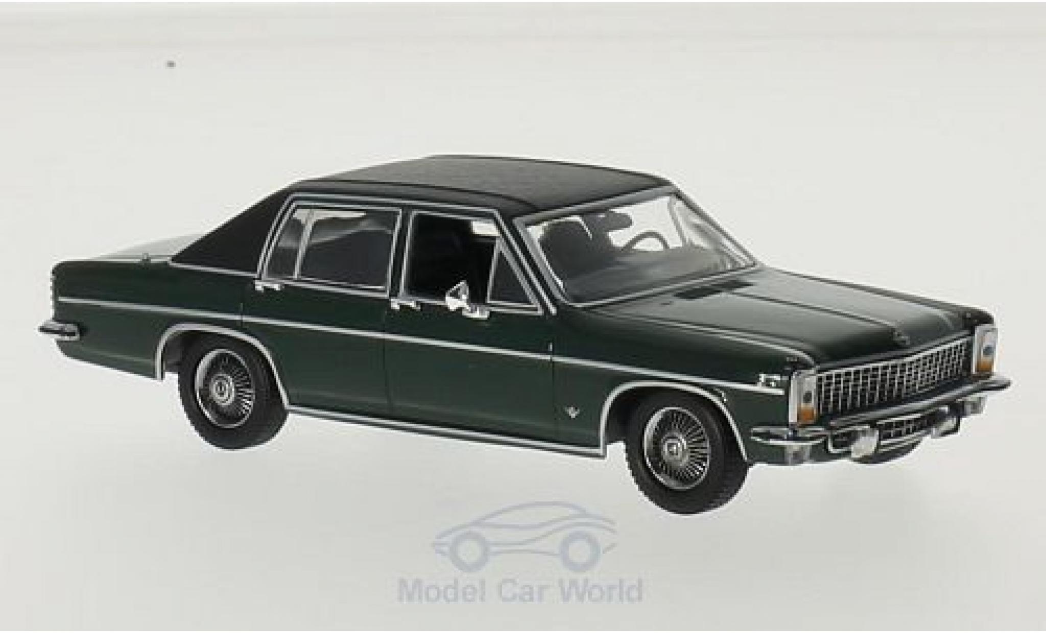 Opel Diplomat 1/43 Maxichamps B groen/zwart 1969 modelauto