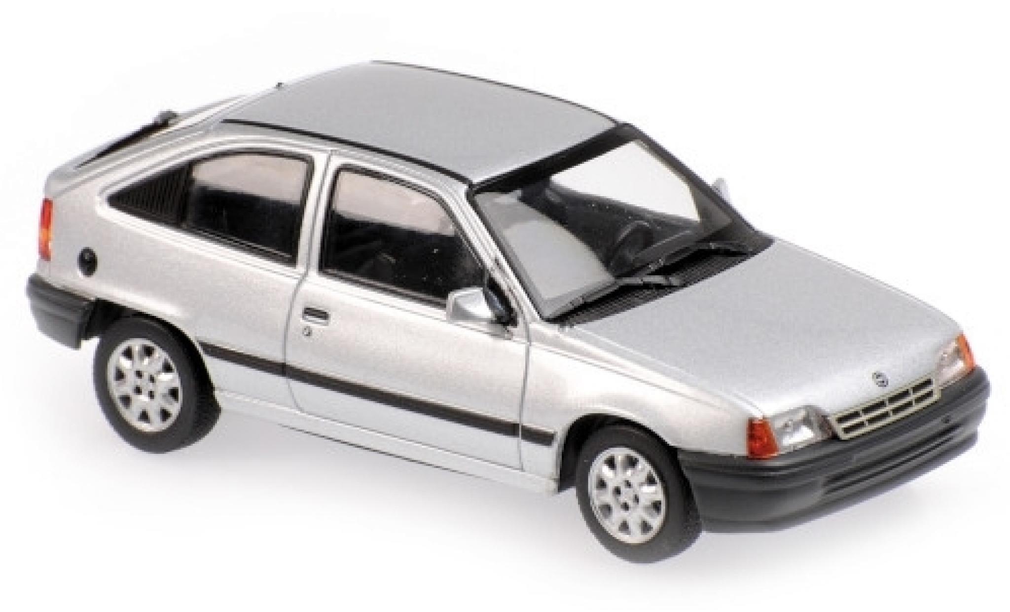 Opel Kadett 1/43 Maxichamps E 1.8i grijs 1990 modelauto