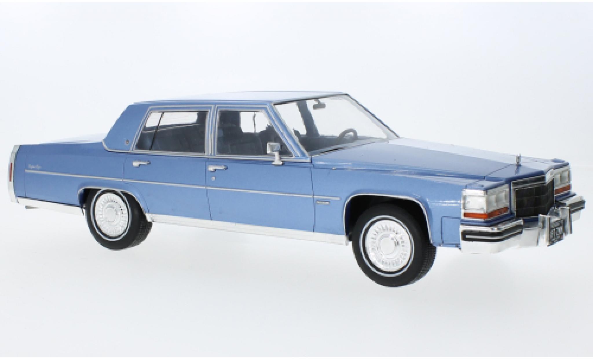 Cadillac Fleetwood 1/18 MCG Brougham metallic blauw clair 1982 modelauto