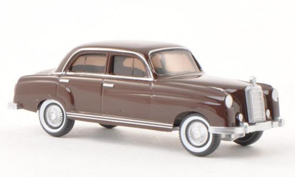 Mercedes 220 1/87 Wiking bruin modelauto