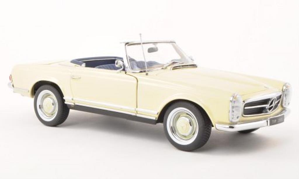 Mercedes 230 SL 1/18 Norev SL (W113) beige Prasentation IAA 1963 modelauto