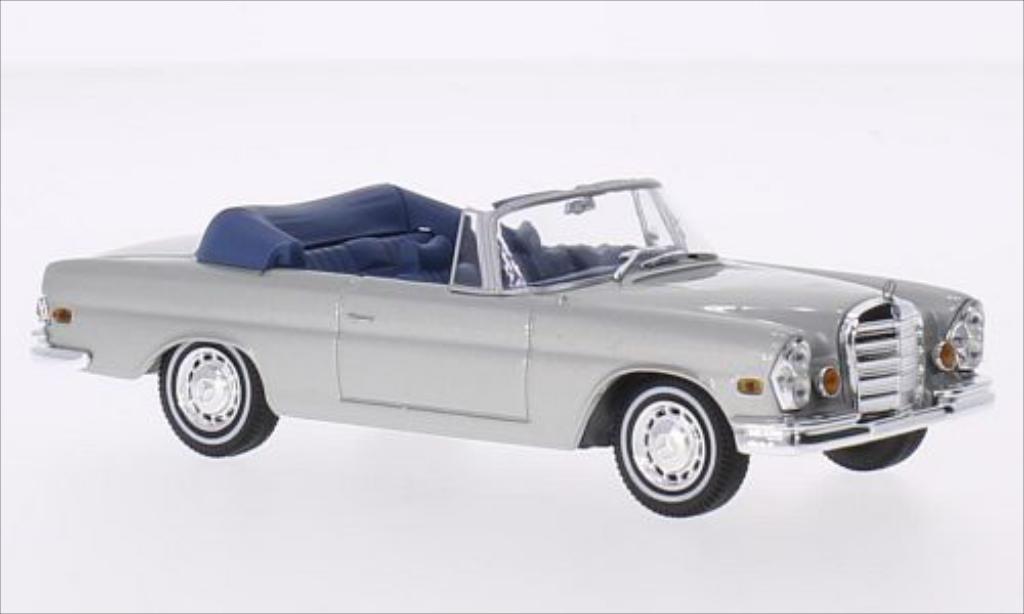 Mercedes 280 SE 1/43 Greenlight SE Cabriolet grijs/blauw The Hangover 2009 1969 modelauto
