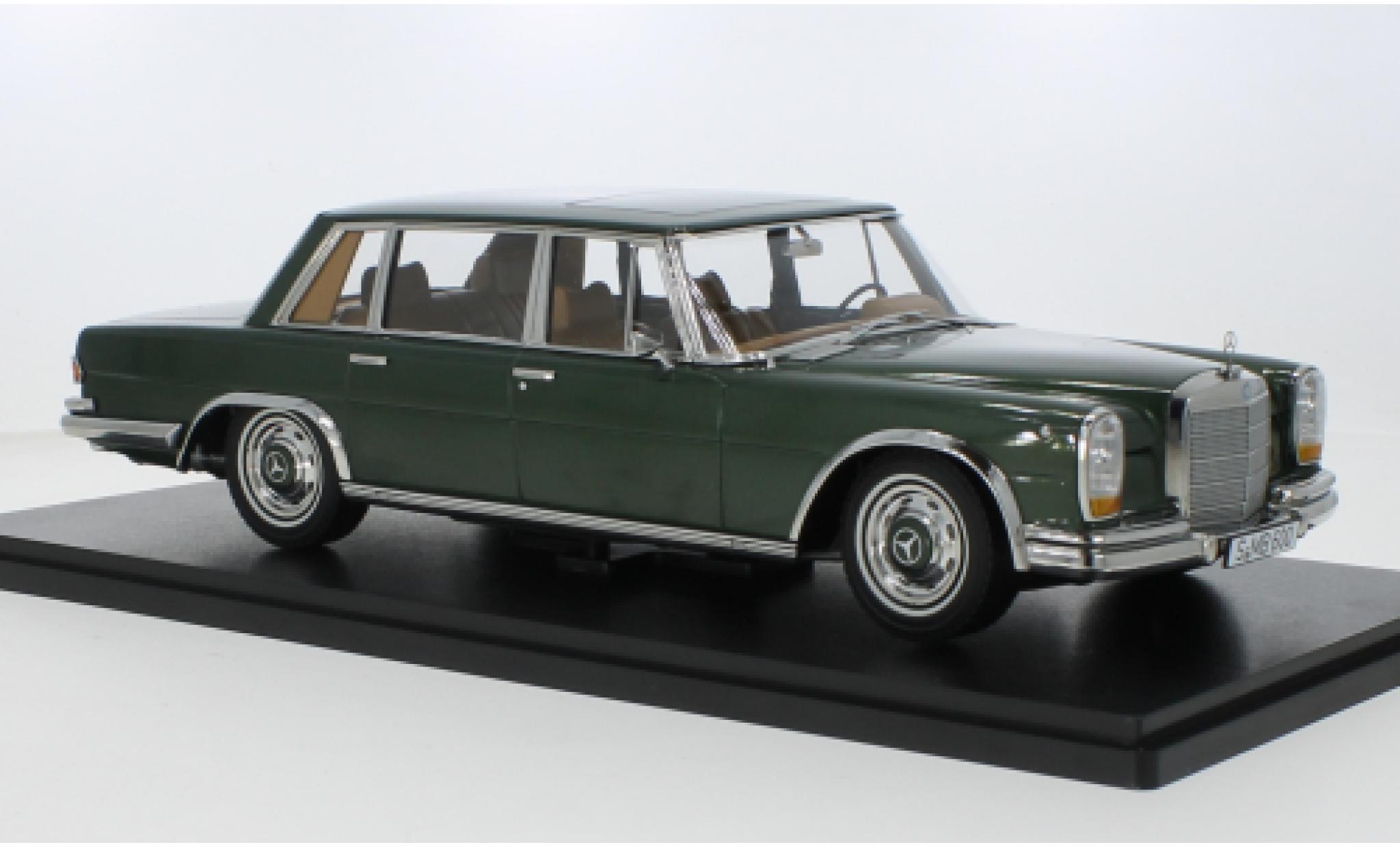 Mercedes 600 1/18 KK Scale (W100) groen 1:18 modelauto