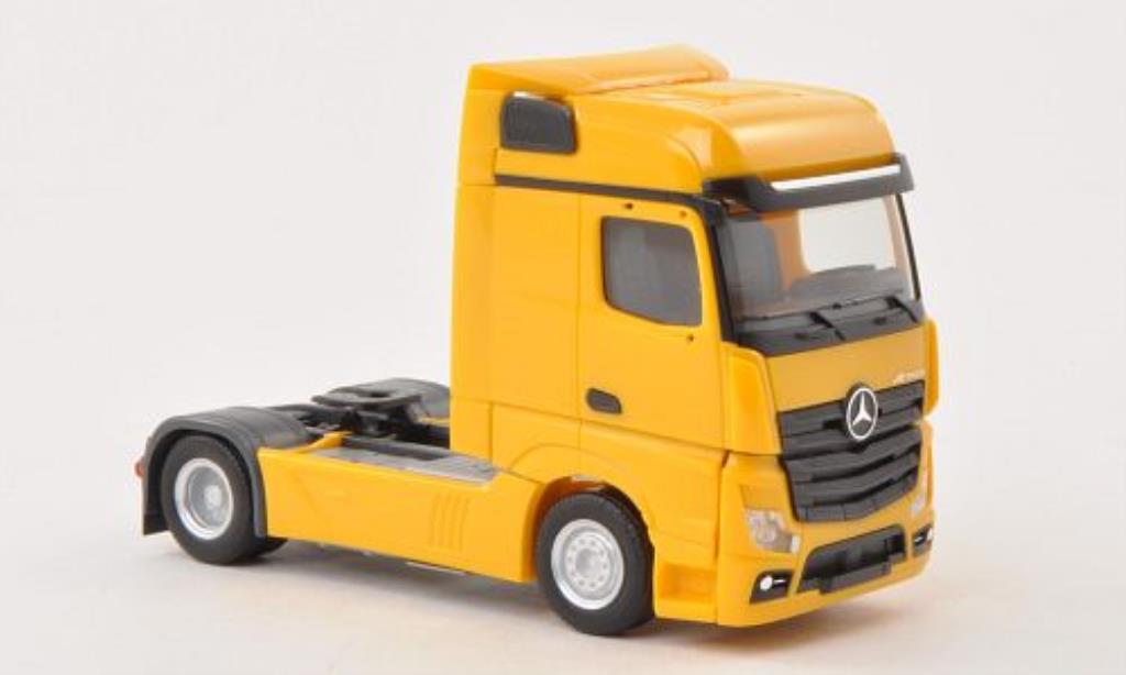 Mercedes Actros 1/87 Herpa Bigspace geel Solo-Zugmaschine modelauto