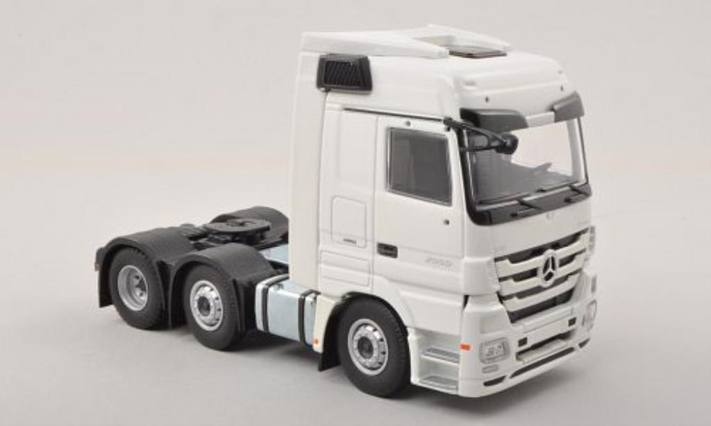Mercedes Actros 1/50 Tekno LH MP3 wit 6x2 Zugmaschine modelauto