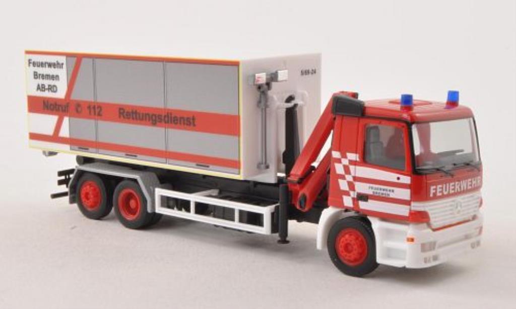 Mercedes Actros 1/87 Herpa M Brandweer Bremen Abrollcontainer-LKW mit Kran modelauto