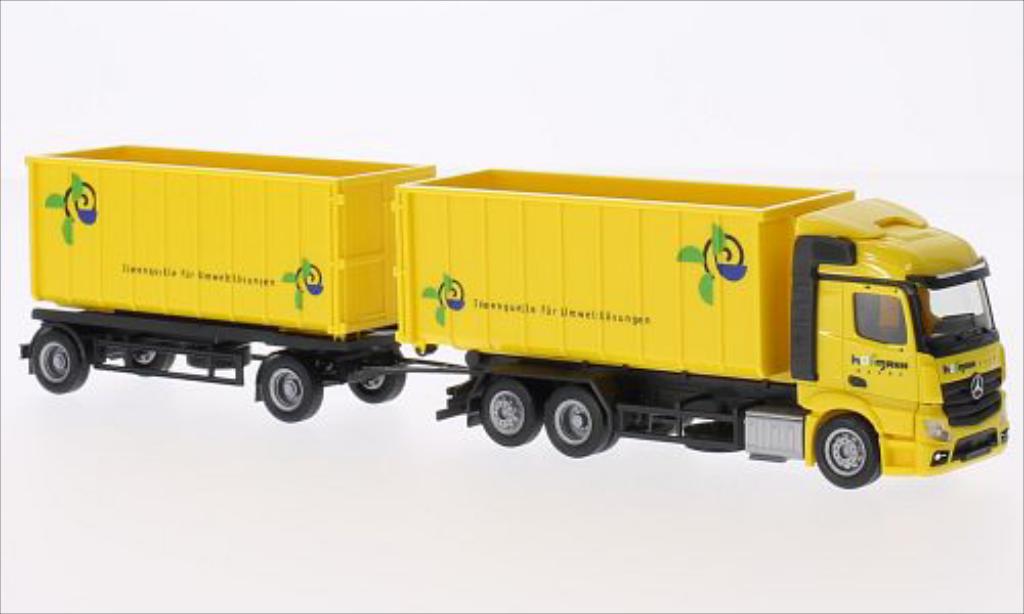 Mercedes Actros 1/87 Herpa Streamspace Hofmann denkt 2011 modelauto