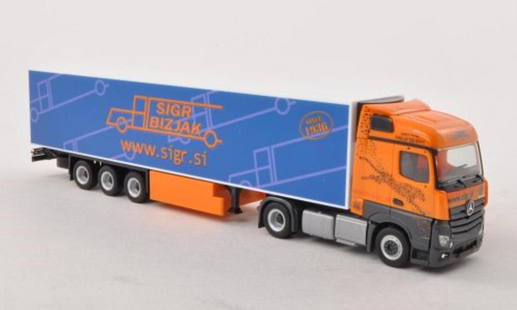 Mercedes Actros 1/87 Herpa Streamspace Sigr Bizjak (SI) Kuhlkoffer-SZ modelauto