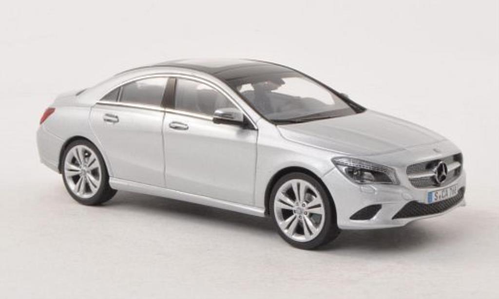 Mercedes CLA 1/43 Schuco (C117) grijs modelauto