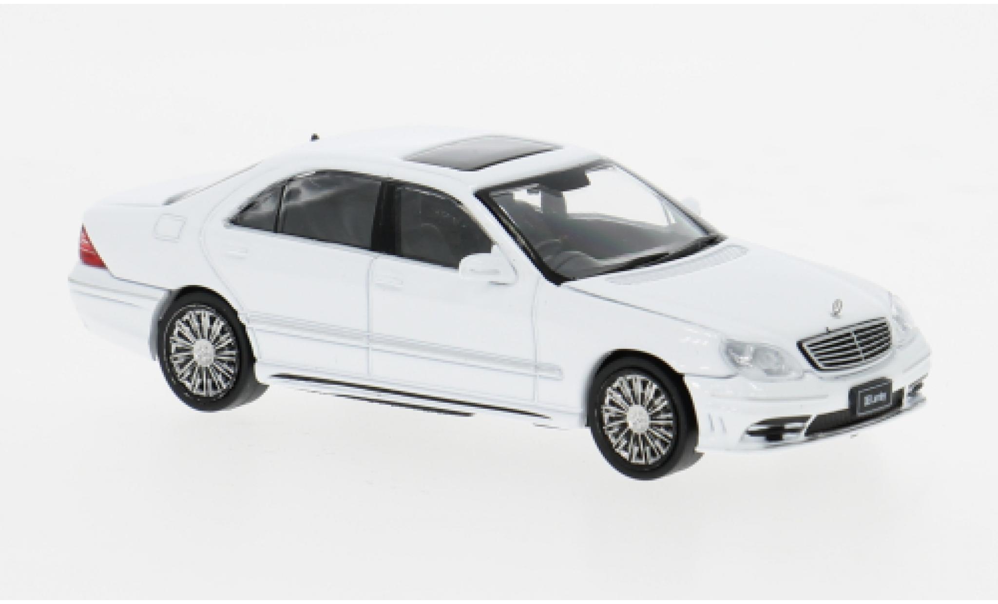 Mercedes Classe S 1/64 Tarmac Works wit 1:64 modelauto