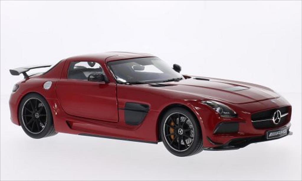 Mercedes SLS 1/18 Minichamps AMG Black Series rood 2013 modelauto