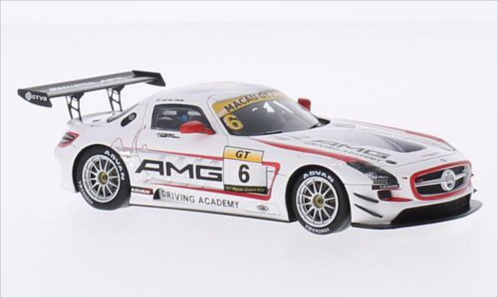 Mercedes SLS 1/43 Spark AMG GT3 No.6 GT Cup GP Macau 2014 modelauto
