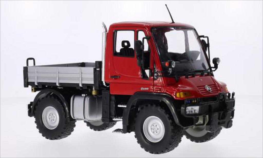 Mercedes Unimog 1/24 Welly U400 rood modelauto