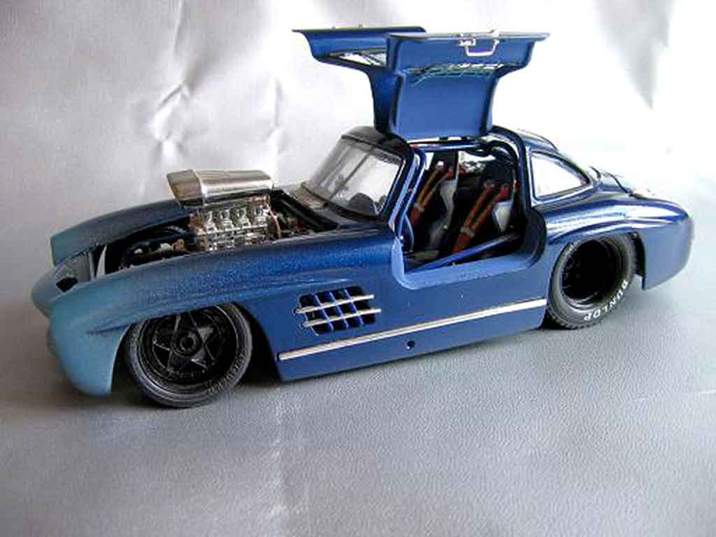 Mercedes 300 Base pro street 1954 1/18 Burago