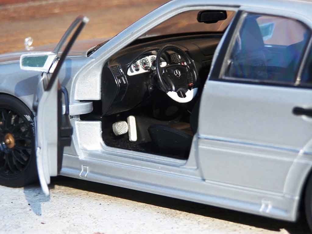 Mercedes Classe C AMG 36 grijs jantes bbs 1/18 Ut Models