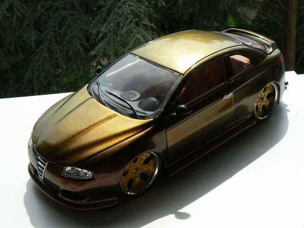 Alfa Romeo GT 1/18 Welly peinture cameleon jantes 18 pouces modelauto