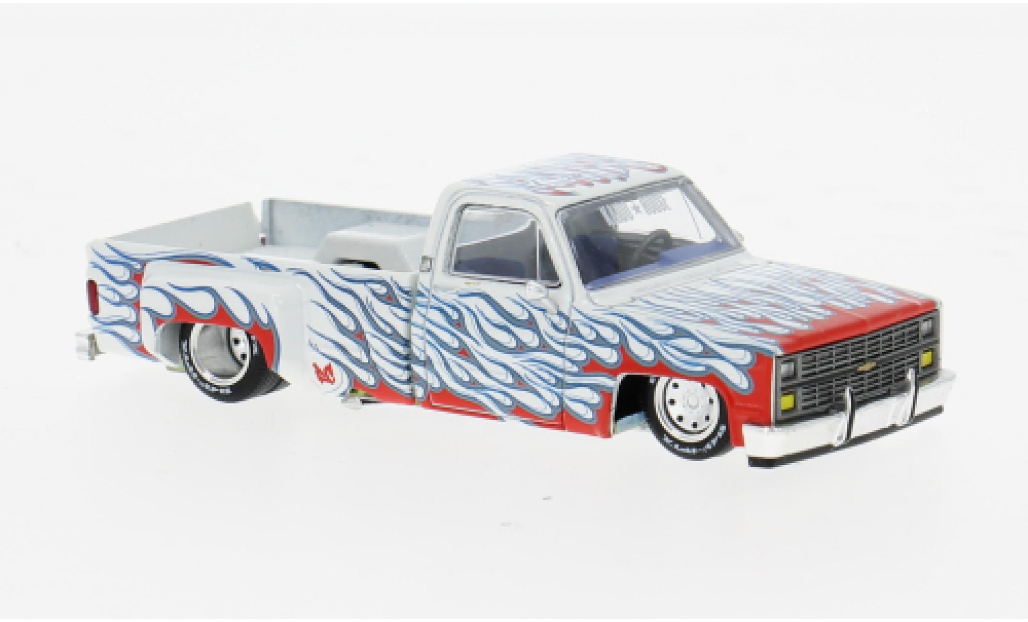 Chevrolet Silverado 1/64 Mini GT Dually on Fire V2 wit/Dekor 1980 1:64 modelauto