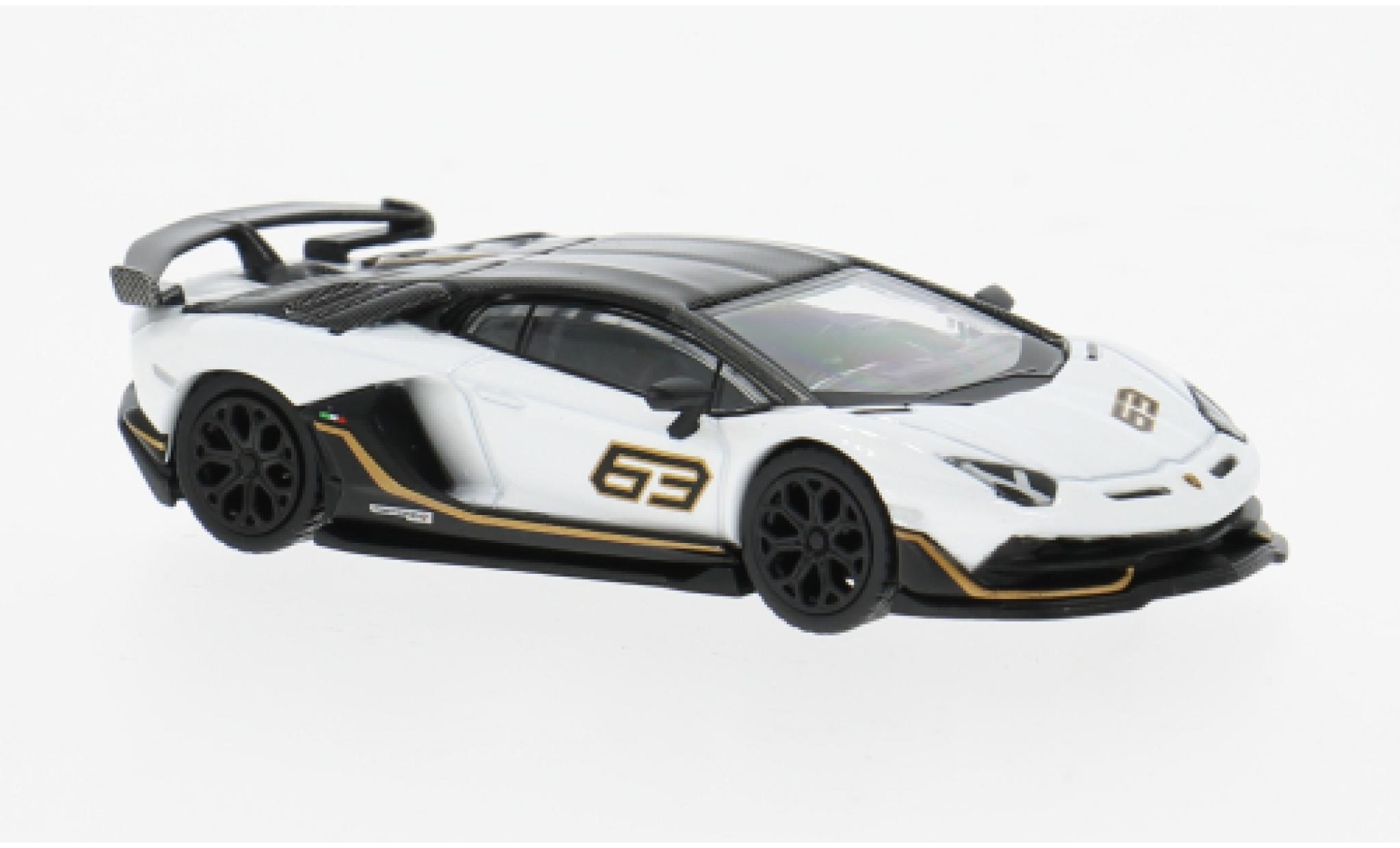 Lamborghini Aventador 1/64 Mini GT SVJ 63 wit/zwart 2022 1:64 modelauto