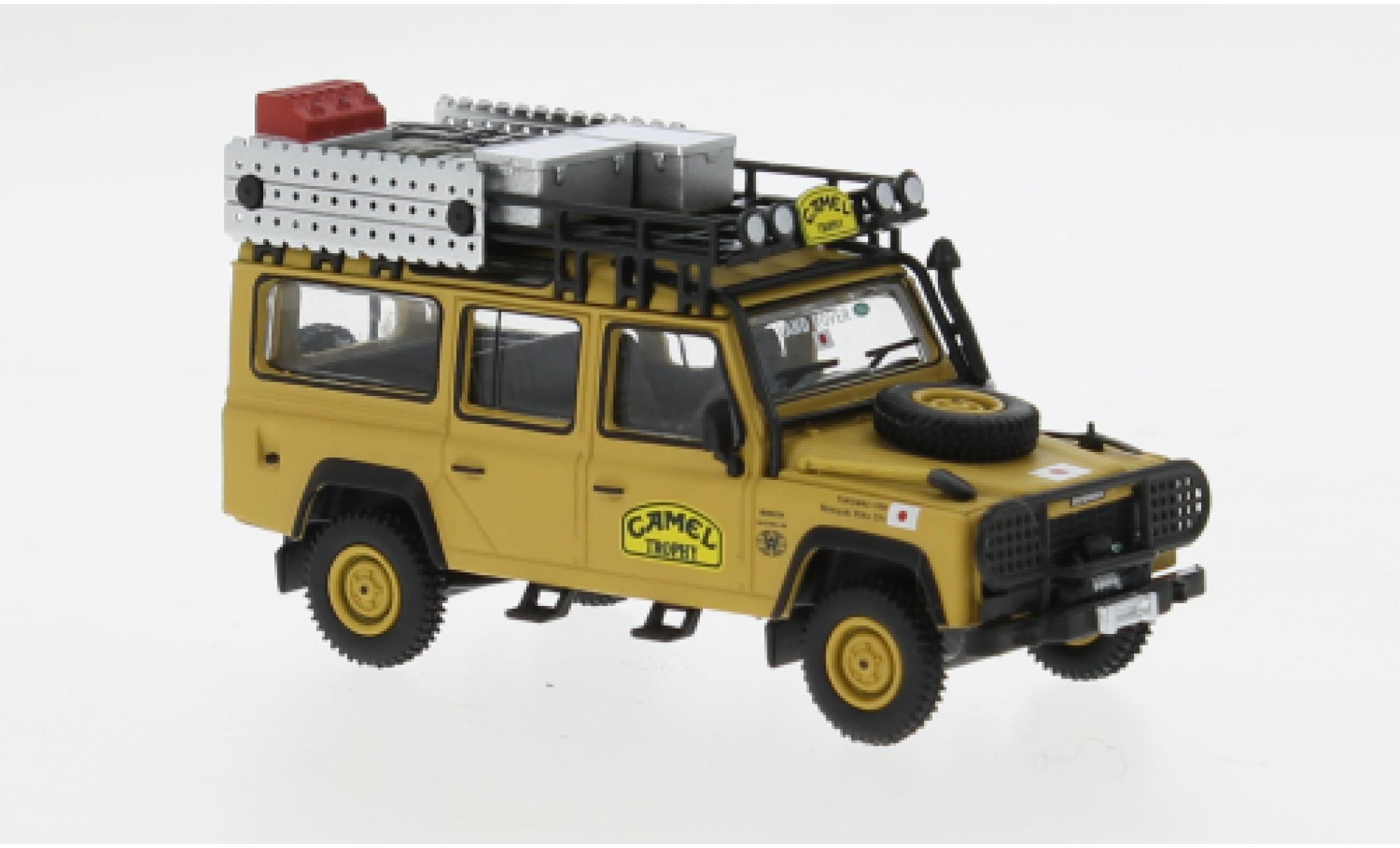 Land Rover Defender 1/64 Mini GT 110 geel/Dekor 1989 1:64 modelauto